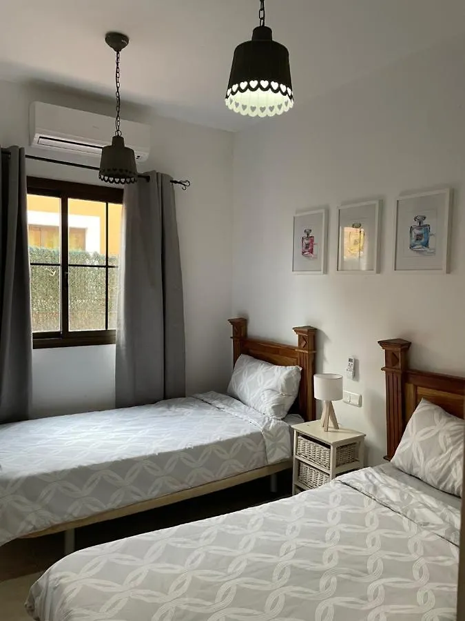 Casa Piedra, Luxury Family Front Line Golf, Hot Tub,Pool Table, 8 Pers, Caleta De Fuste Villa